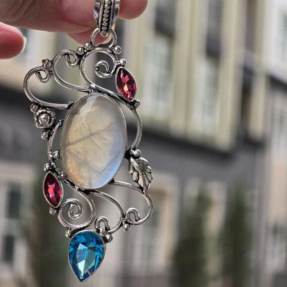 Milky Opal ✦ Blue Sapphire Garnet Pendant ✦ 925 Sterling Silver Intricate Swirl - Picture 9 of 13
